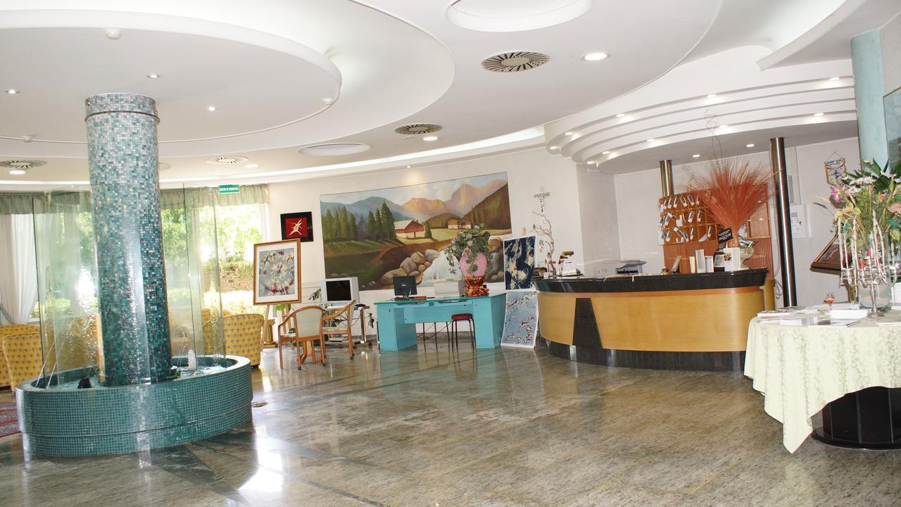 Villa Dei Romanzi Tortoreto Екстериор снимка